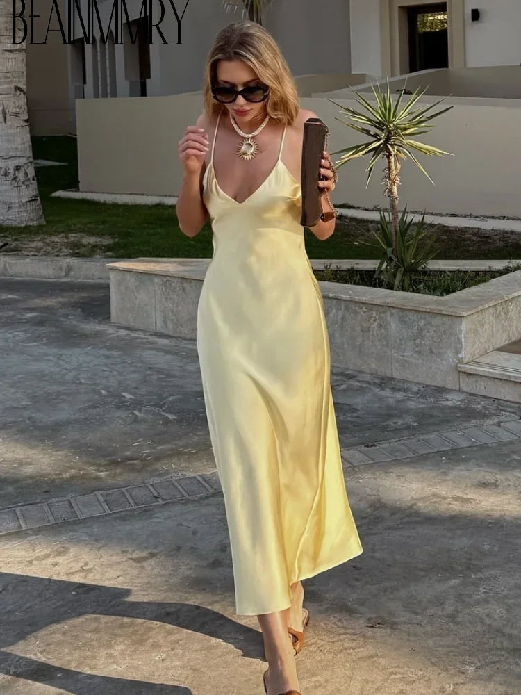 Women's Yellow Elegant Stain Backless Gown Spaghetti Strap V-neck Pleated Dress High Waist Summer Beach Party Robe Chic Vacation