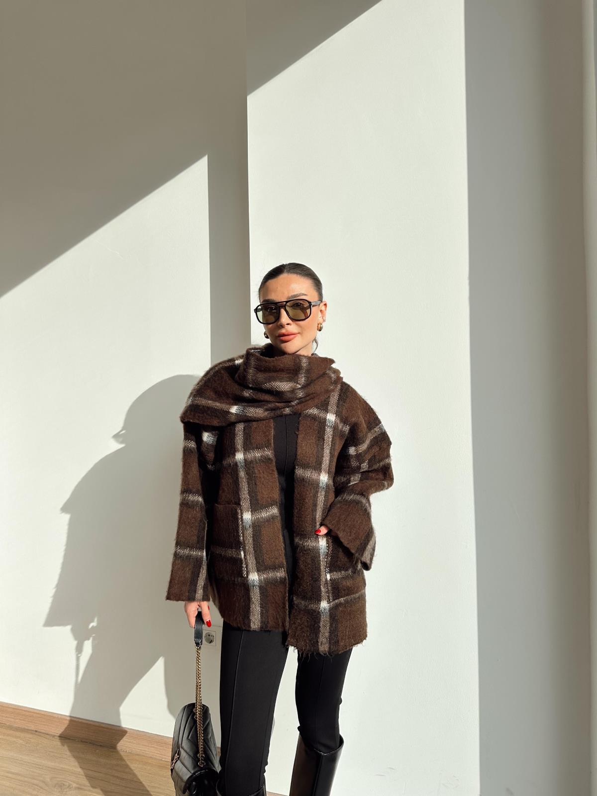 Elegant Plaid Scarf Cardigan